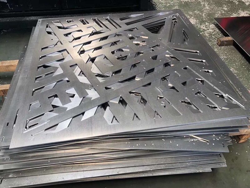 鋁板雕刻機(jī)粘刀原因及解決方法