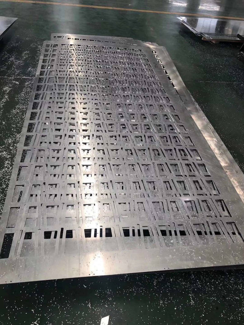 鋁單板雕刻機(jī)日常保養(yǎng)知識(shí)